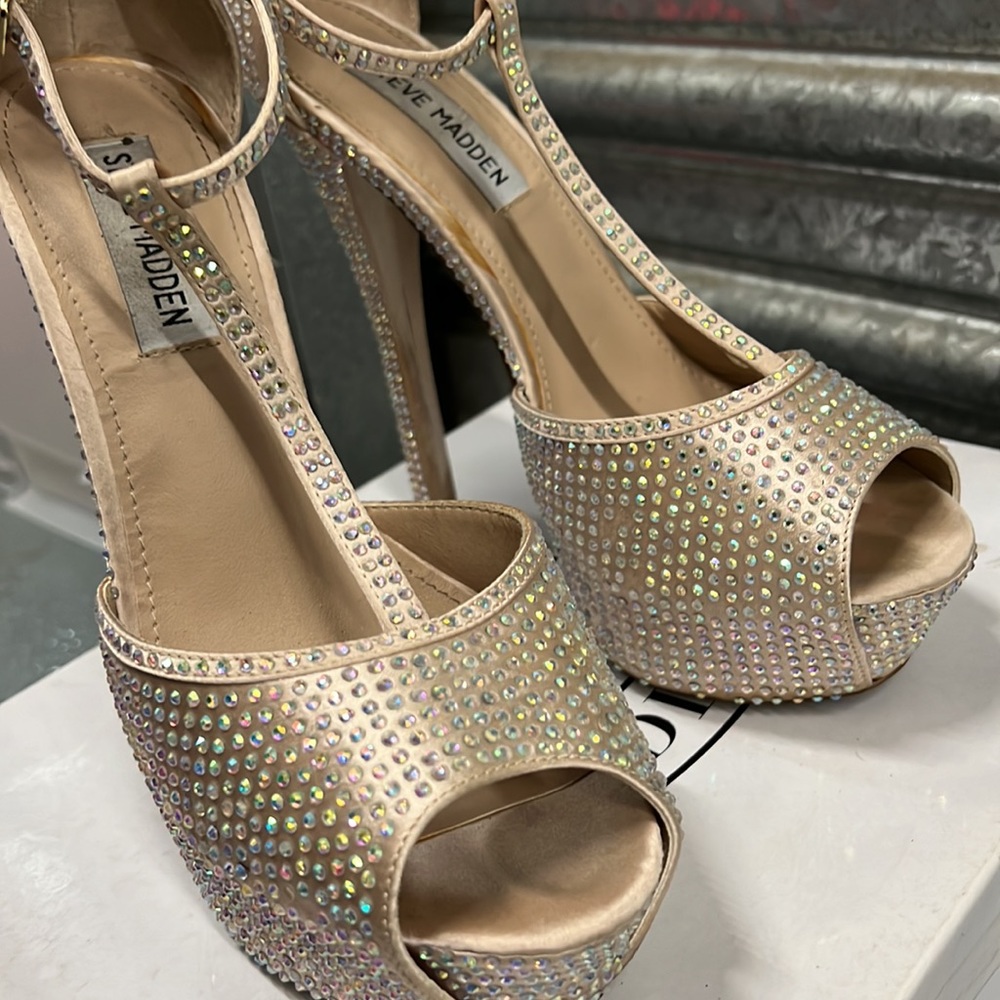 Steve Madden Heels - Picture 7 of 8